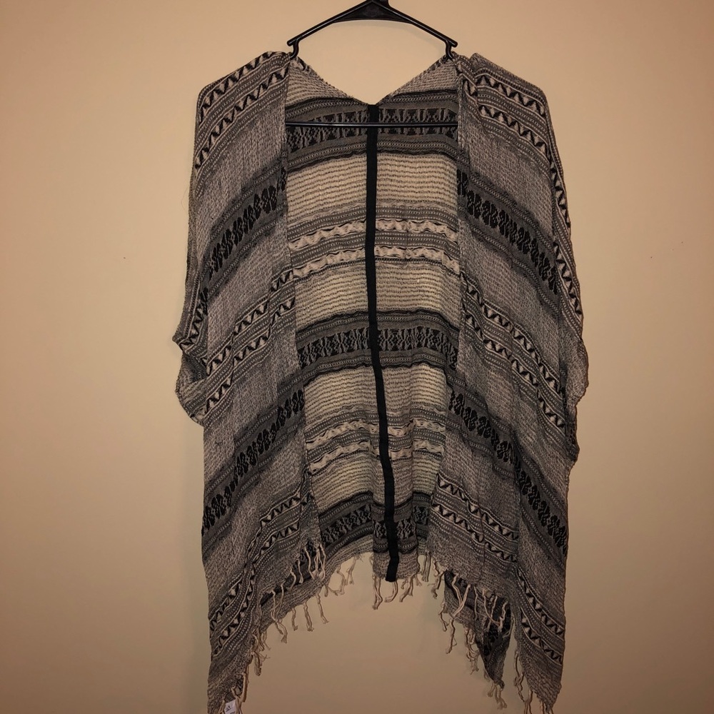 NWT American Eagle Shawl Kimono Piece